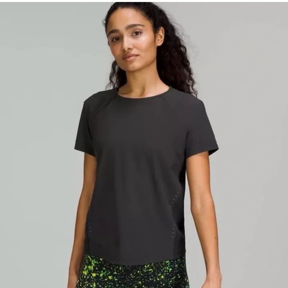 lululemon athletica Tops - lululemon athletica Black Short Sleeve Tee